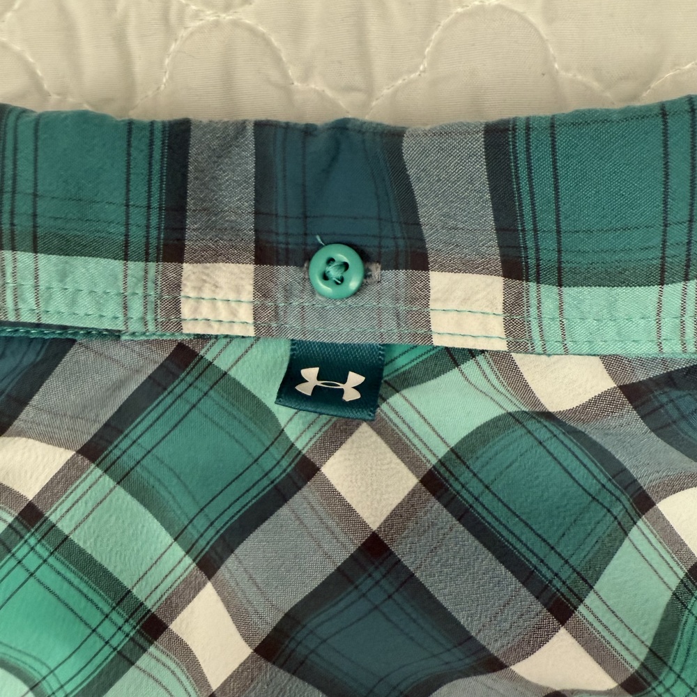 Under Armour Green Plaid Short Sleeve Button-Up Shirt Size Large‎ - Picture 8 of 8